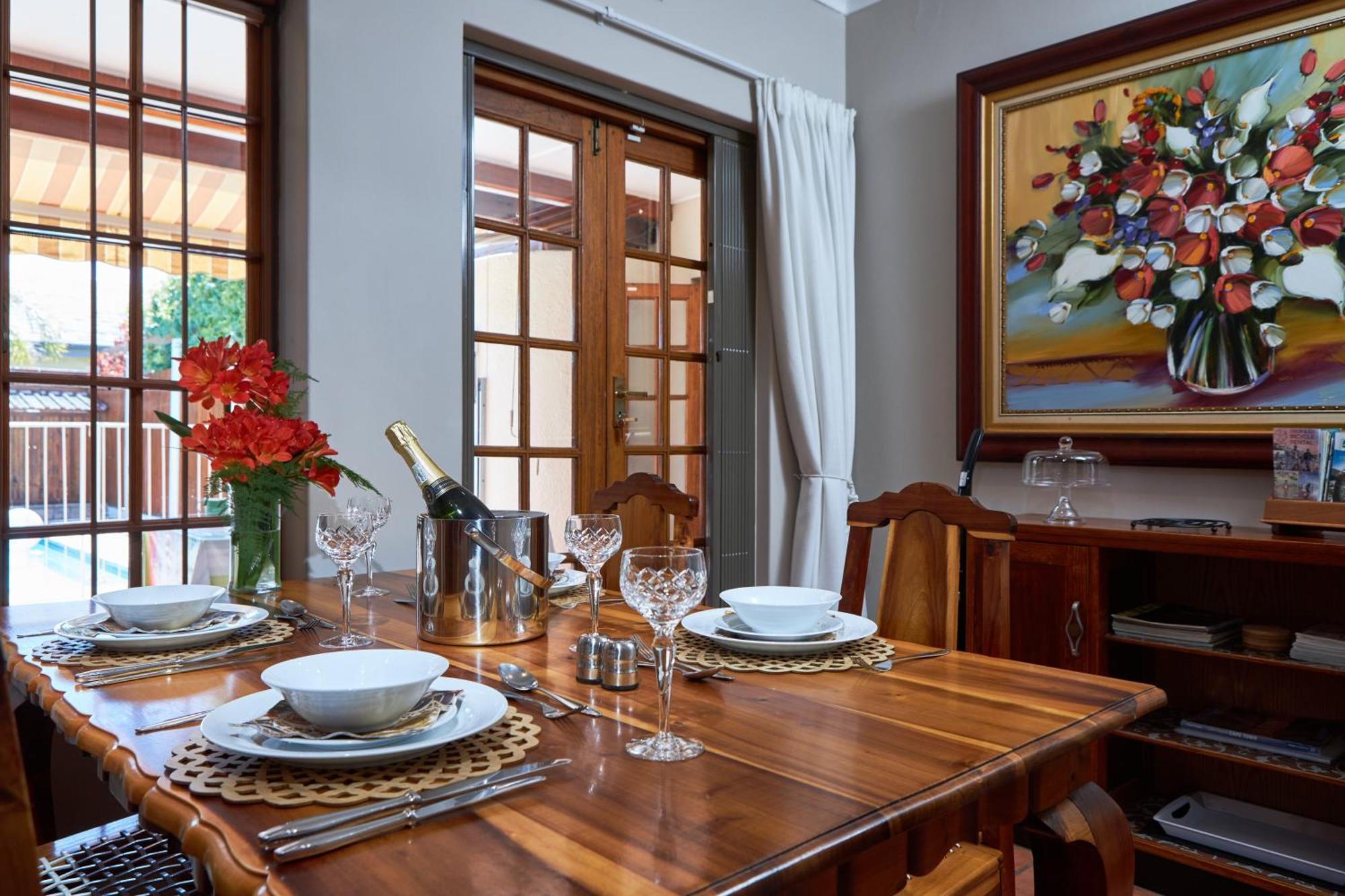 Meerendal Cottage-Affordable Luxury-Private Garden With Pool & Hot Tub Cape Town Eksteriør bilde