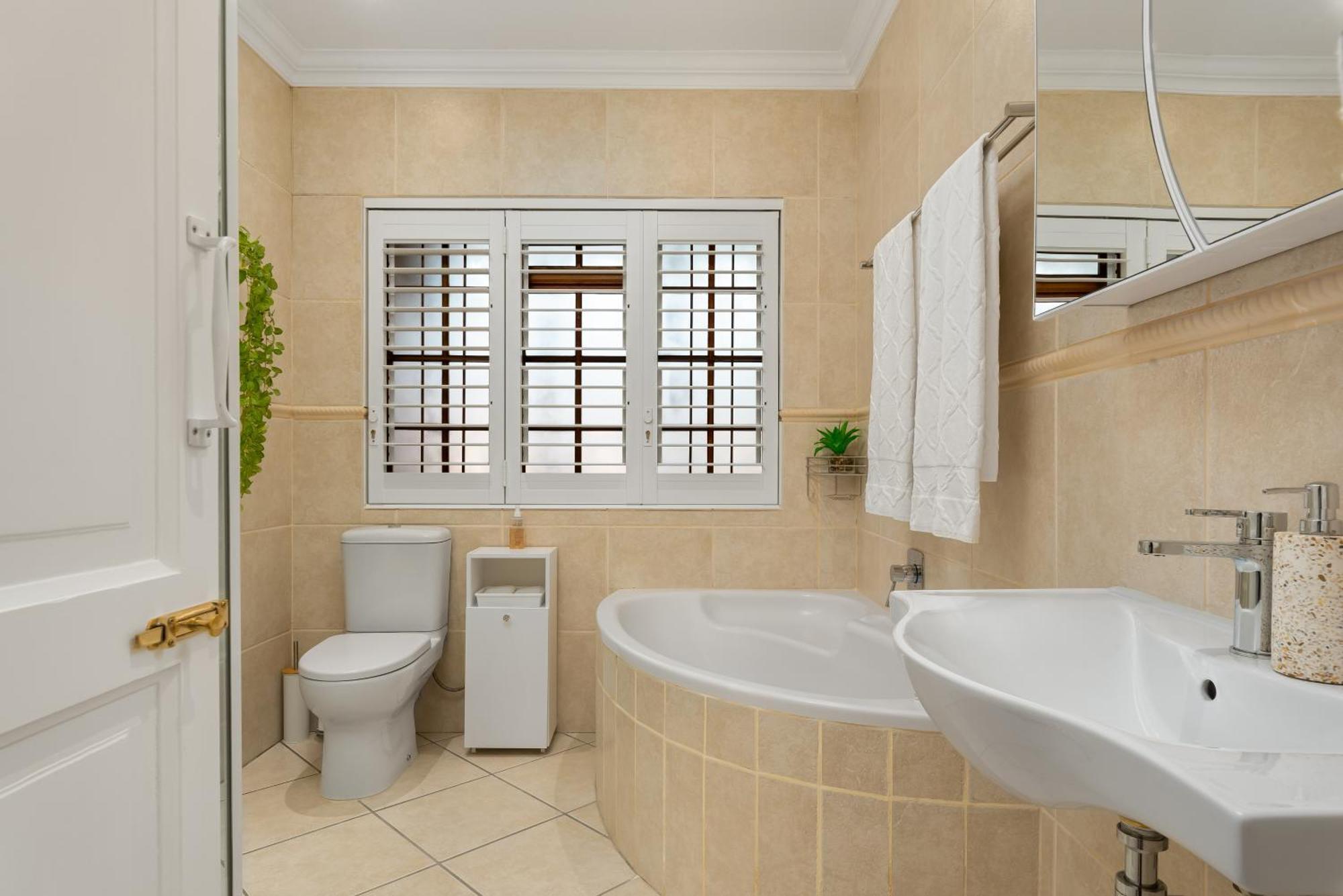 Meerendal Cottage-Affordable Luxury-Private Garden With Pool & Hot Tub Cape Town Eksteriør bilde